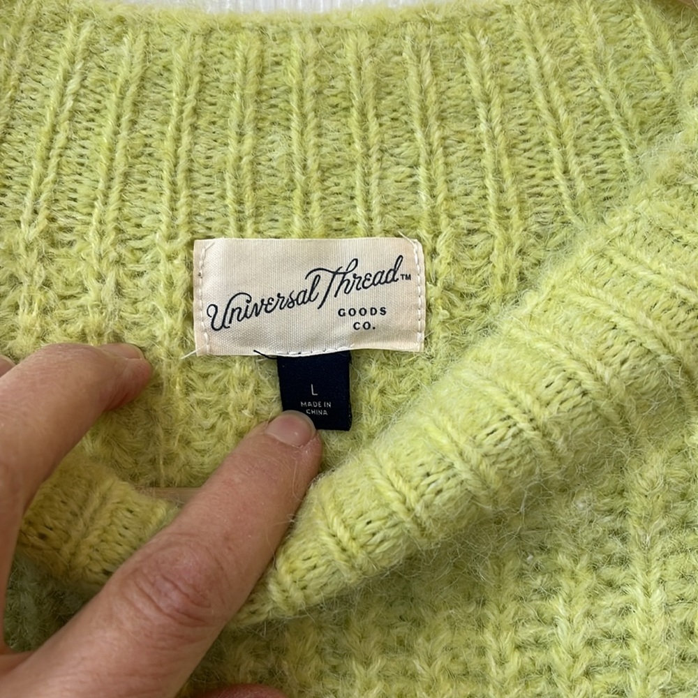 Universal Thread sweater - Picture 4 of 6
